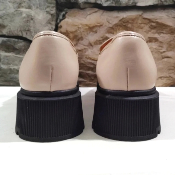 Limelight Kendall Loafers Chunky Heel Lug Chain Detail 8 1/2 8.5 Beige - Picture 4 of 14